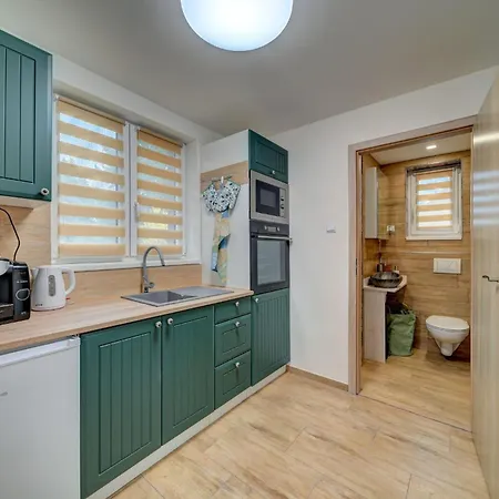 Chaloupka U Jezera Pod Smrkem בית נופש *