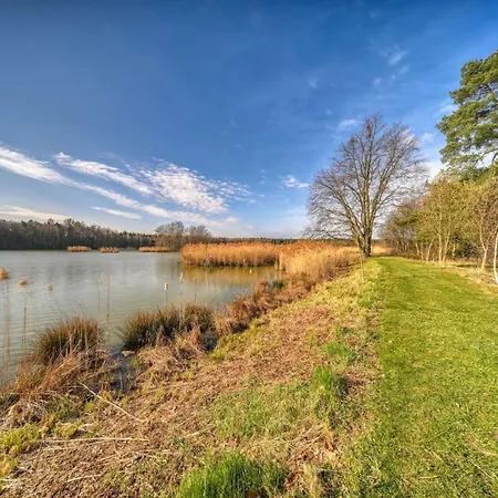 Chaloupka U Jezera Pod Smrkem בית נופש Cervene Janovice