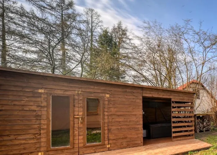 Chaloupka U Jezera Pod Smrkem 度假居