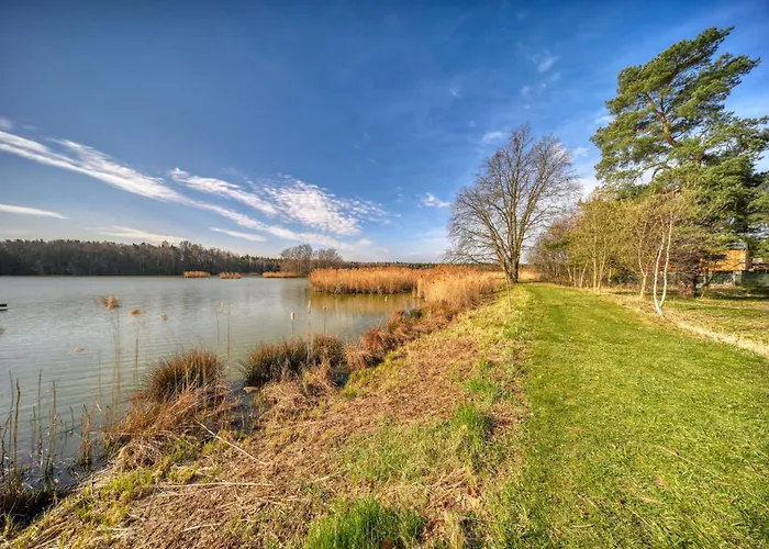 Chaloupka U Jezera Pod Smrkem 度假居 Cervene Janovice