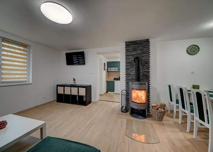 度假居 Chaloupka U Jezera Pod Smrkem